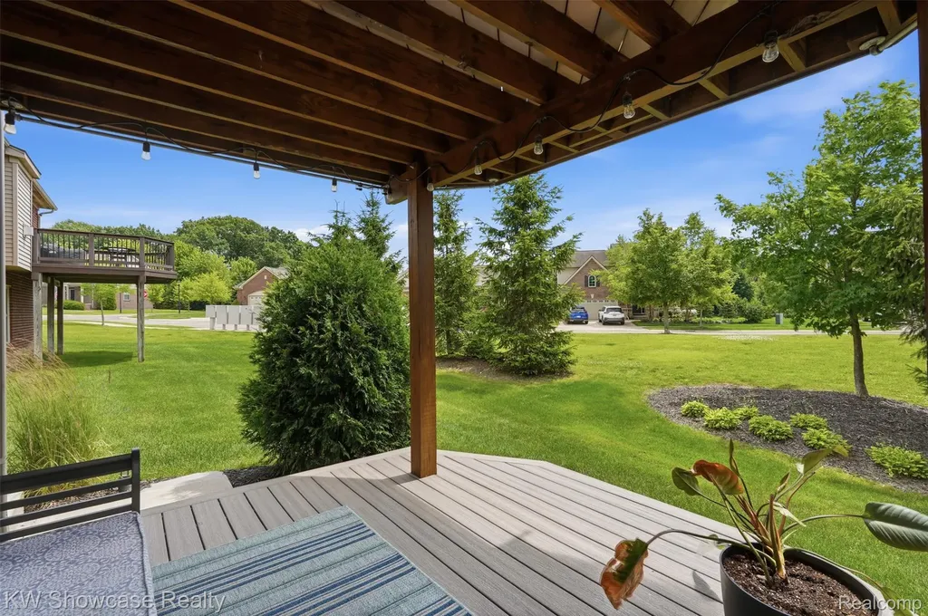 2265 Brigantine Commerce Charter Township MI 48382