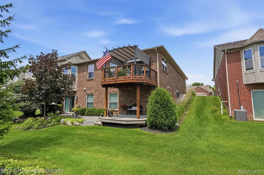 2265 Brigantine Commerce Charter Township MI 48382