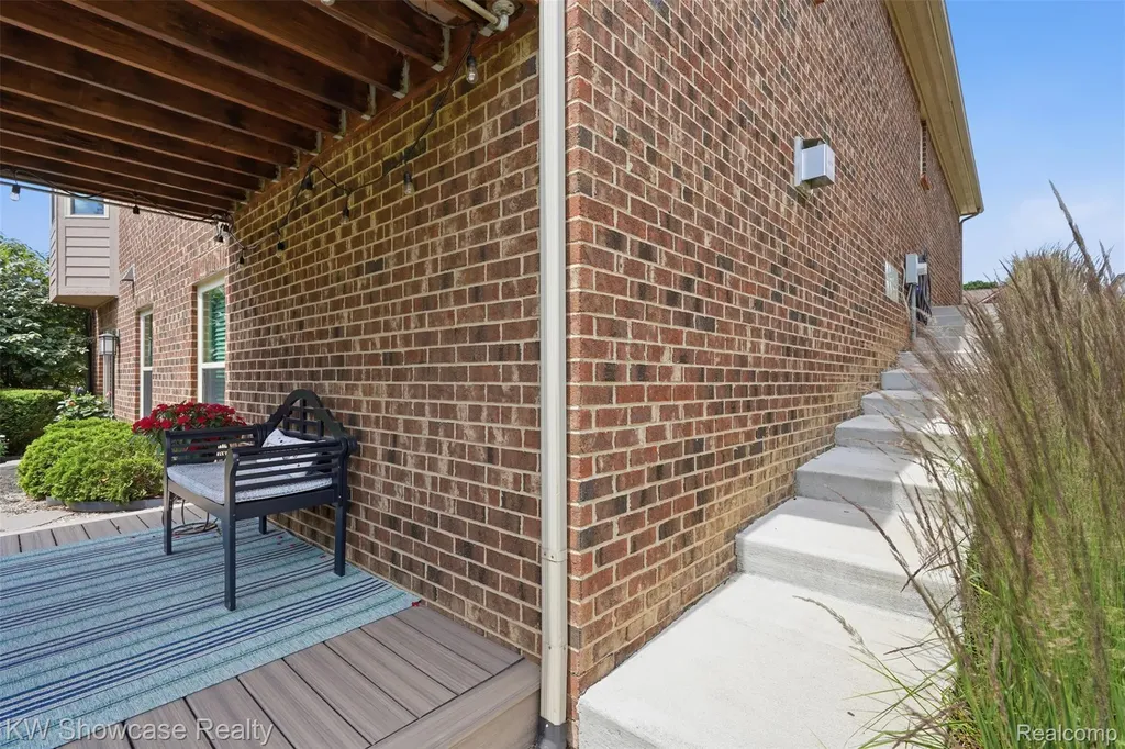 2265 Brigantine Commerce Charter Township MI 48382
