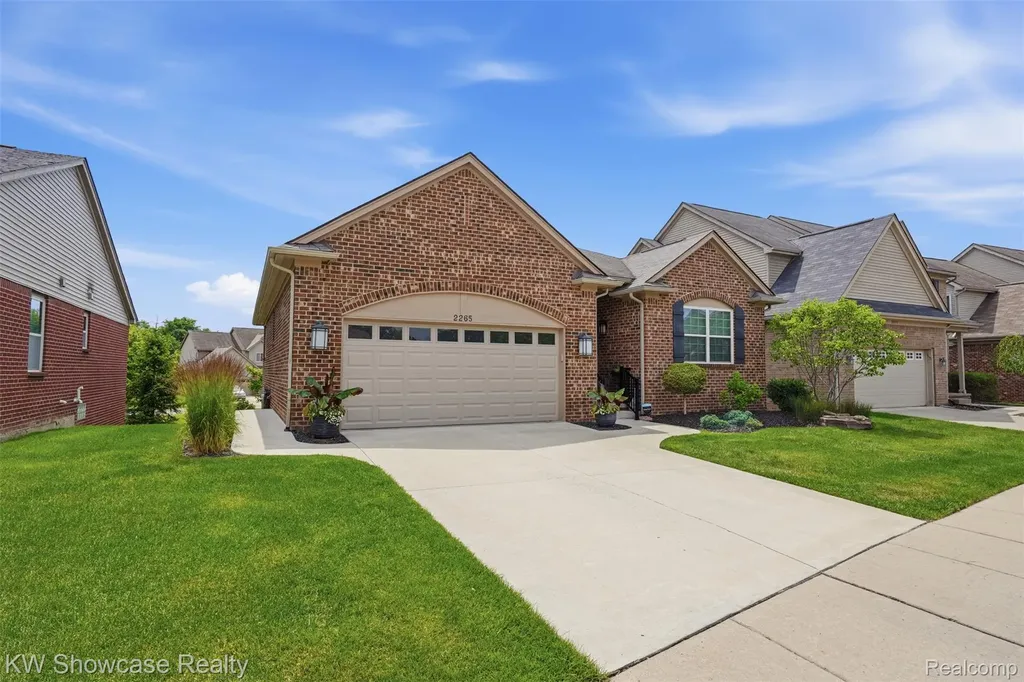 2265 Brigantine Commerce Charter Township MI 48382