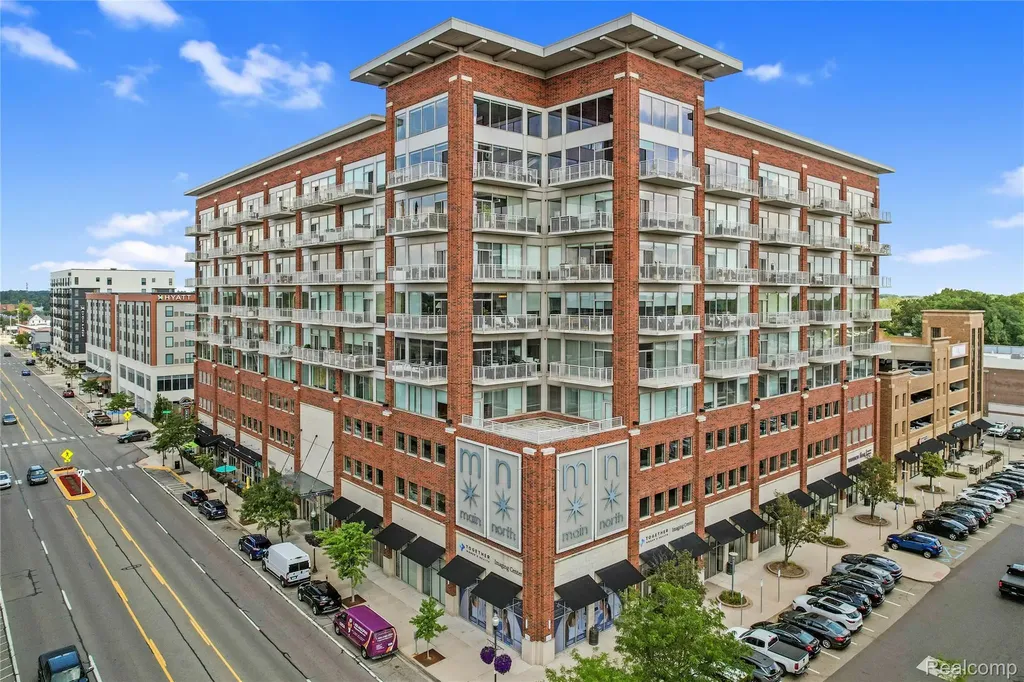 350 N Main Street Royal Oak City MI 48067