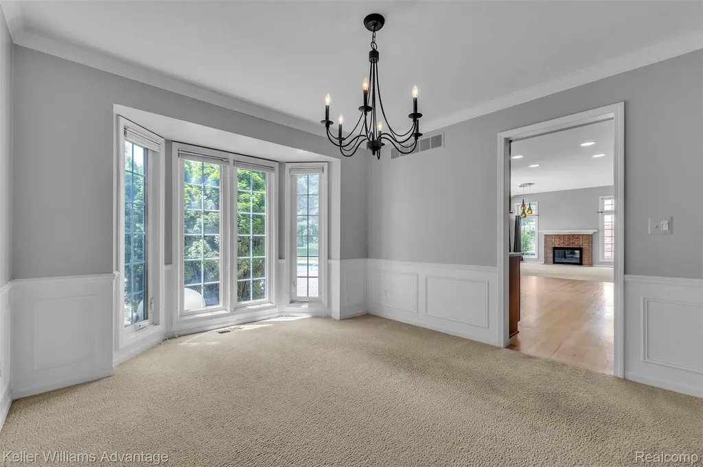 6865 Kings Mill Drive Canton Charter Township MI 48187