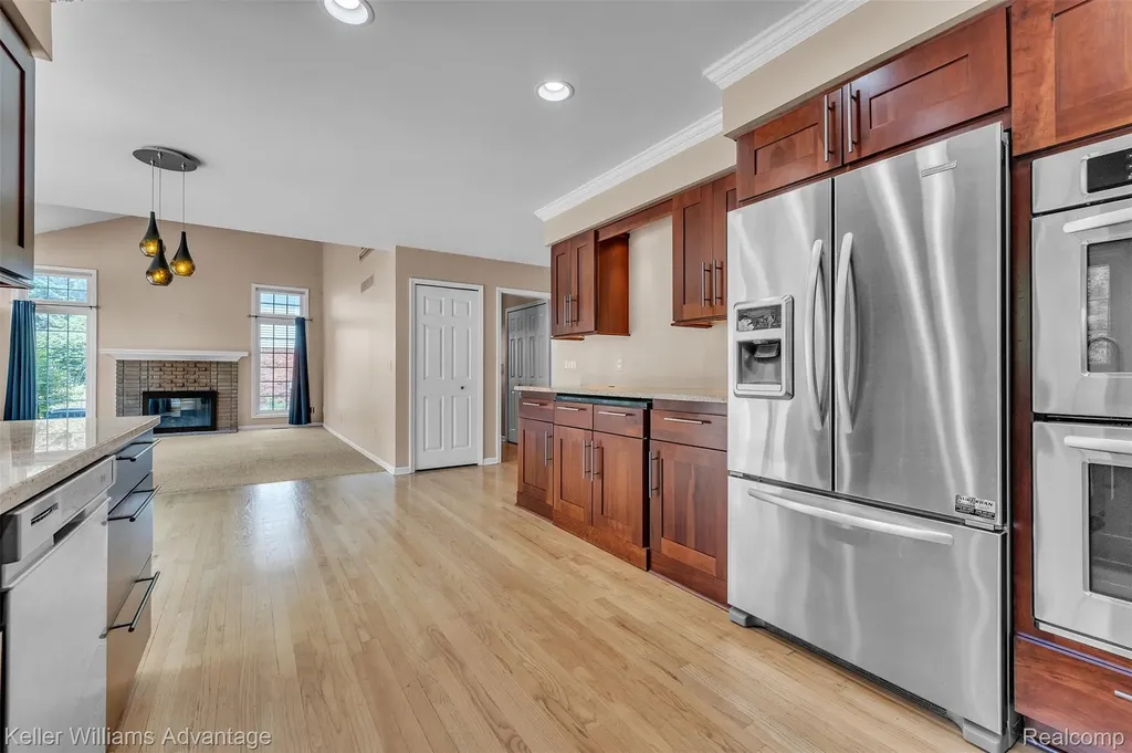 6865 Kings Mill Drive Canton Charter Township MI 48187