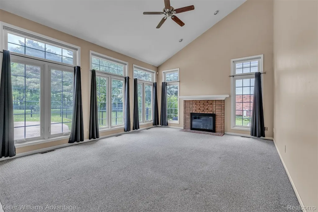6865 Kings Mill Drive Canton Charter Township MI 48187