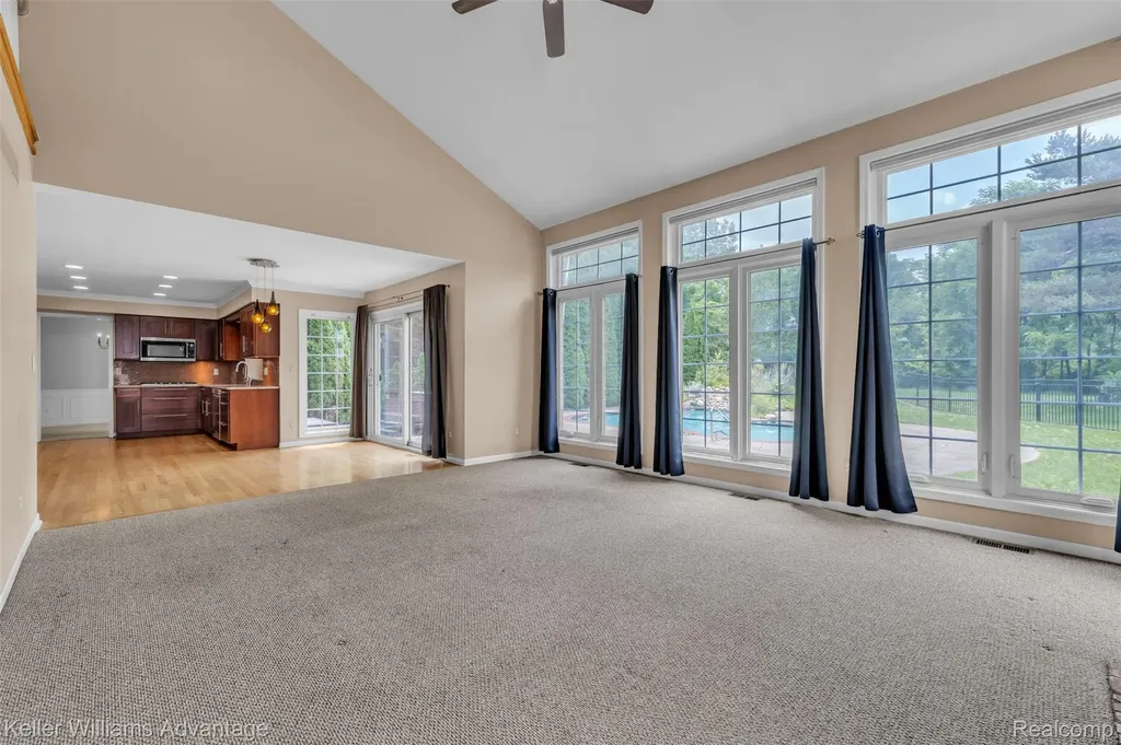 6865 Kings Mill Drive Canton Charter Township MI 48187