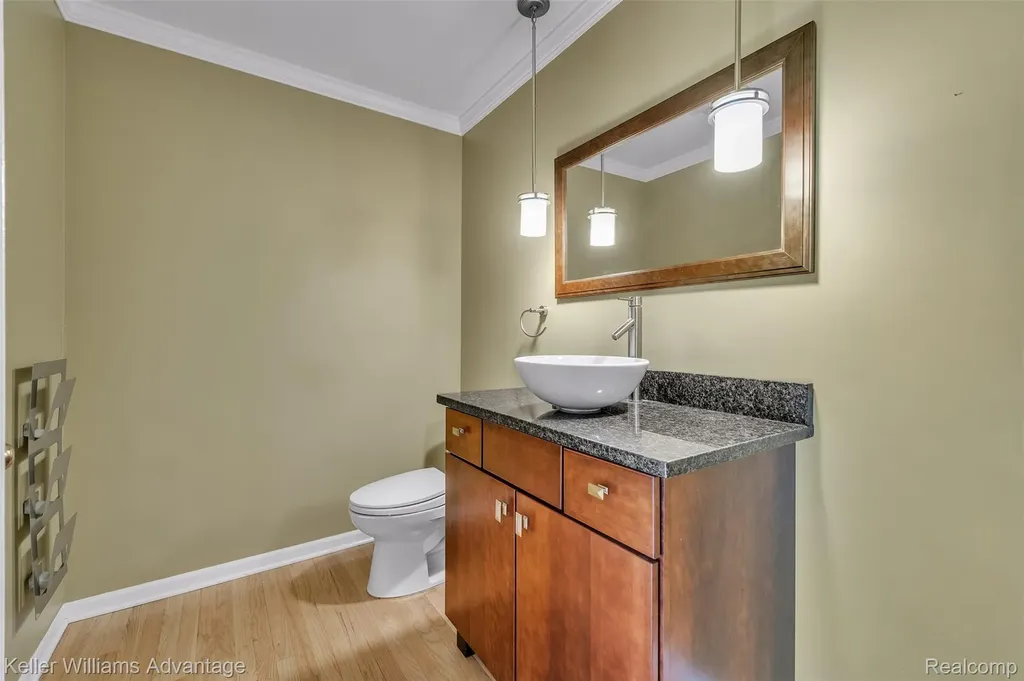 6865 Kings Mill Drive Canton Charter Township MI 48187