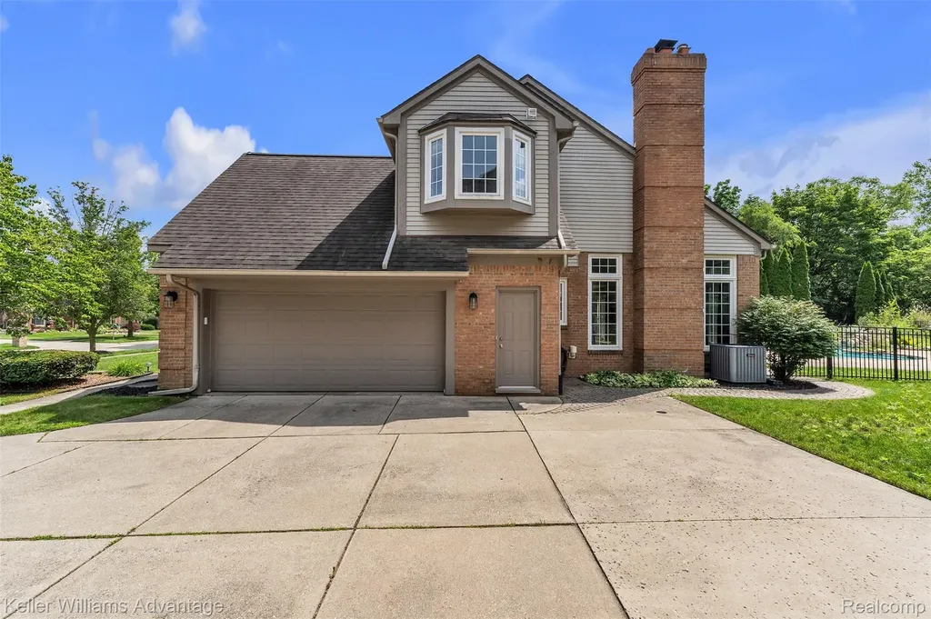 6865 Kings Mill Drive Canton Charter Township MI 48187