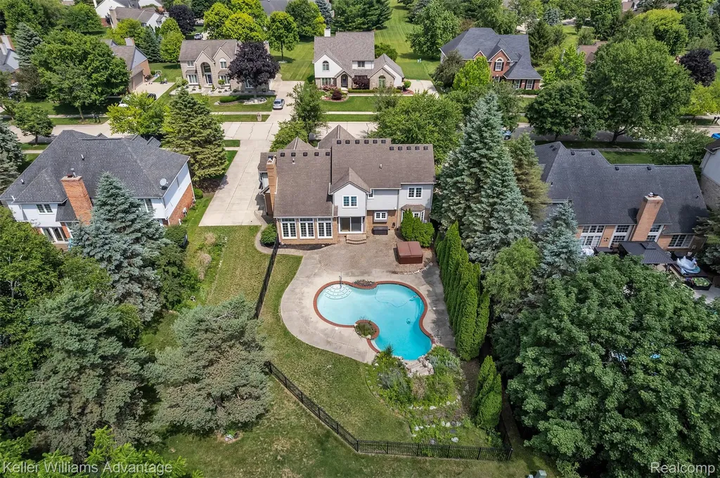 6865 Kings Mill Drive Canton Charter Township MI 48187