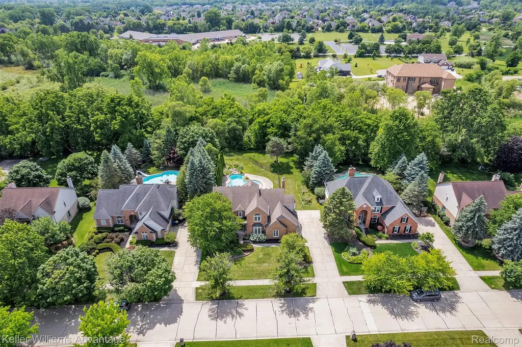 6865 Kings Mill Drive Canton Charter Township MI 48187