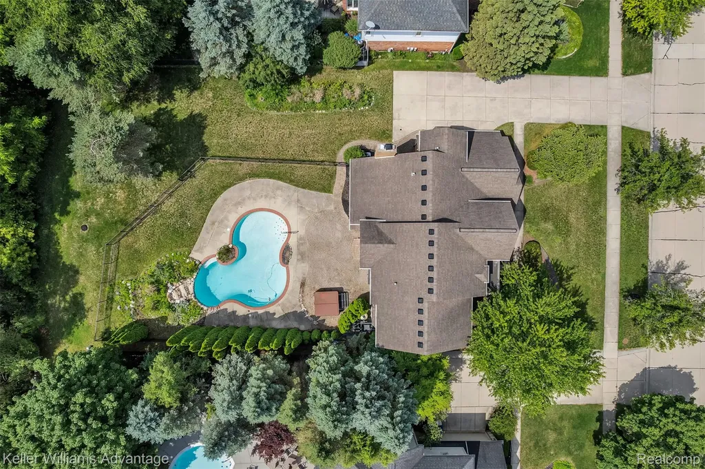 6865 Kings Mill Drive Canton Charter Township MI 48187