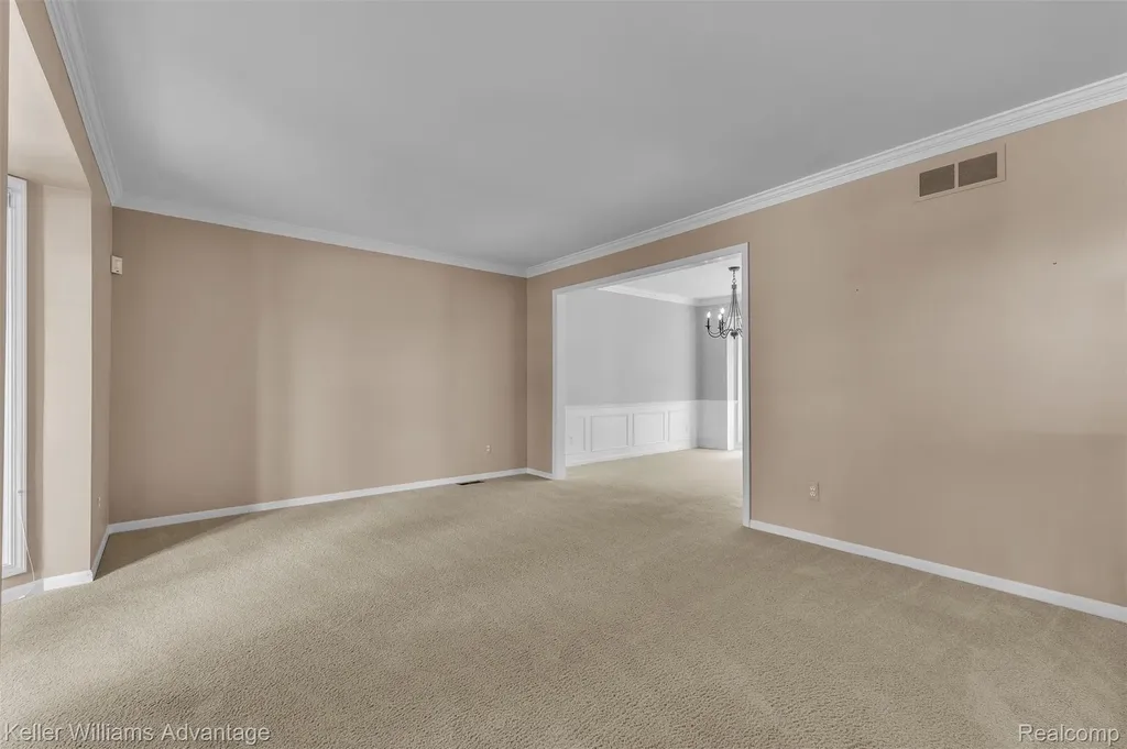 6865 Kings Mill Drive Canton Charter Township MI 48187