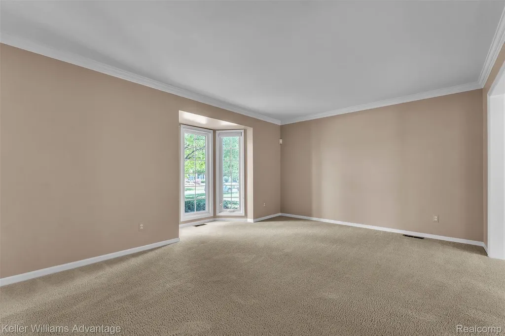 6865 Kings Mill Drive Canton Charter Township MI 48187