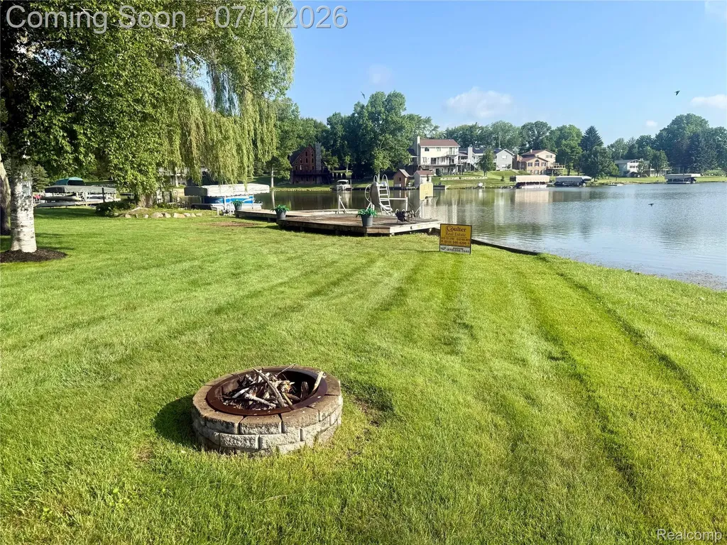 3780 Lake Lapeer Drive Elba Township MI 48455