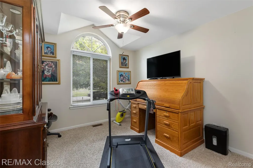 7671 Vamoco Drive Waterford Charter Township MI 48327