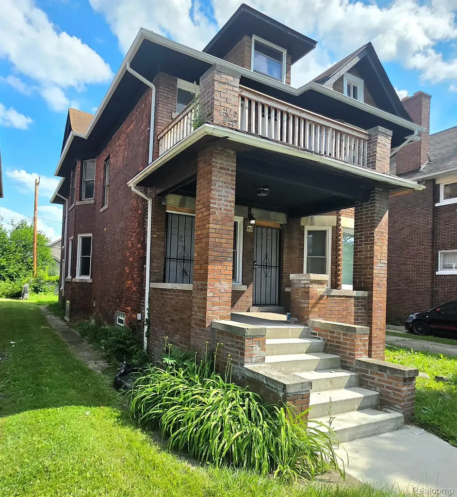 47 Pilgrim Street Highland Park City MI 48203
