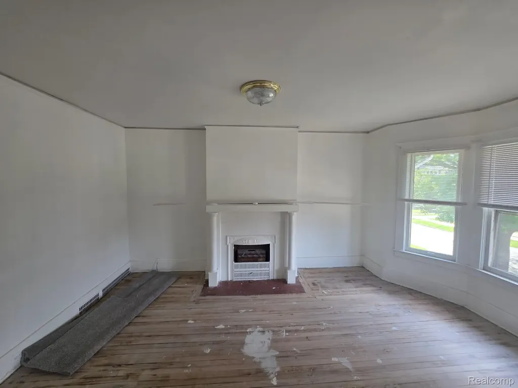47 Pilgrim Street Highland Park City MI 48203