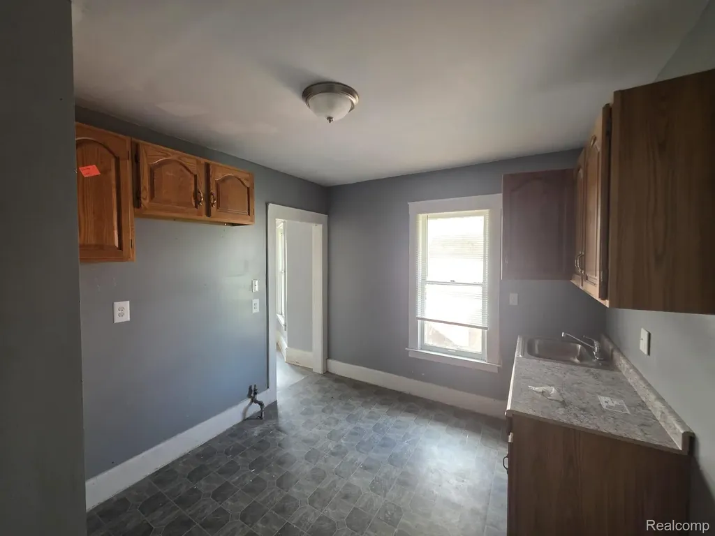 47 Pilgrim Street Highland Park City MI 48203