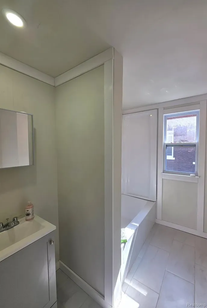 47 Pilgrim Street Highland Park City MI 48203