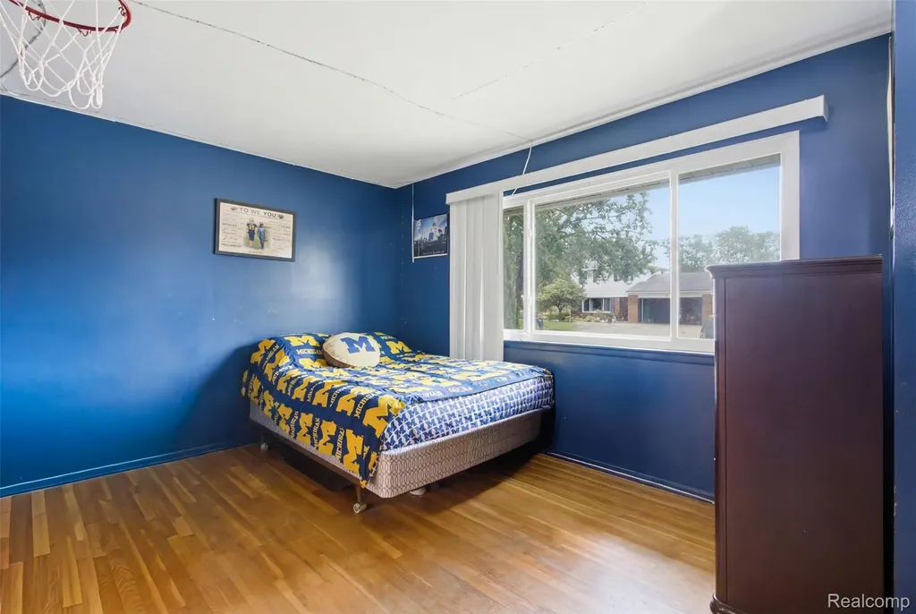 23707 Thornton Street Clinton Charter Township MI 48035
