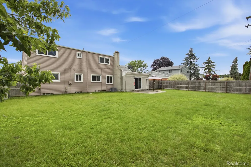23707 Thornton Street Clinton Charter Township MI 48035