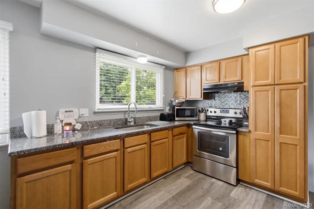 23707 Thornton Street Clinton Charter Township MI 48035