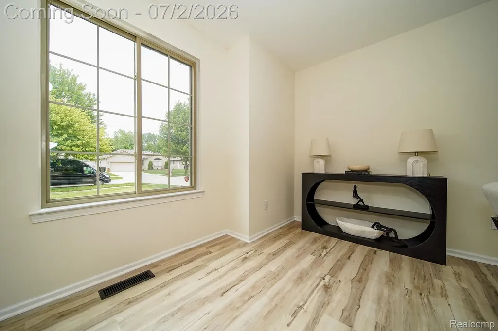 5558 Bedell Road Sterling Heights City MI 48310