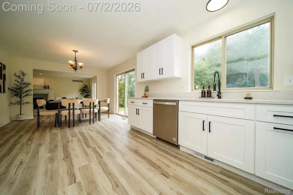 5558 Bedell Road Sterling Heights City MI 48310