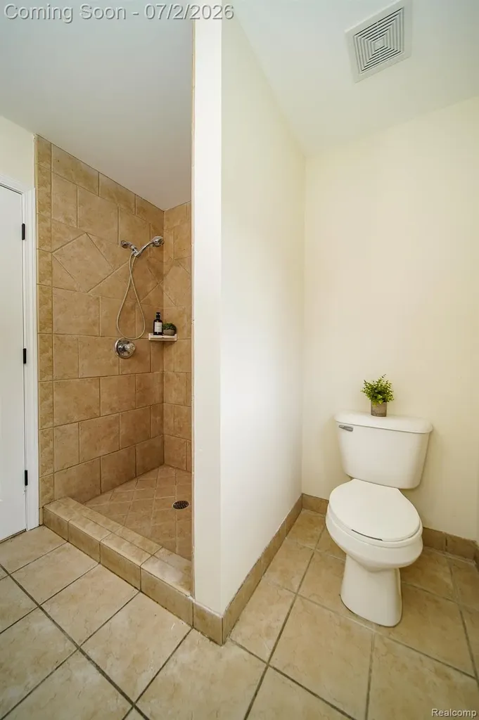 5558 Bedell Road Sterling Heights City MI 48310