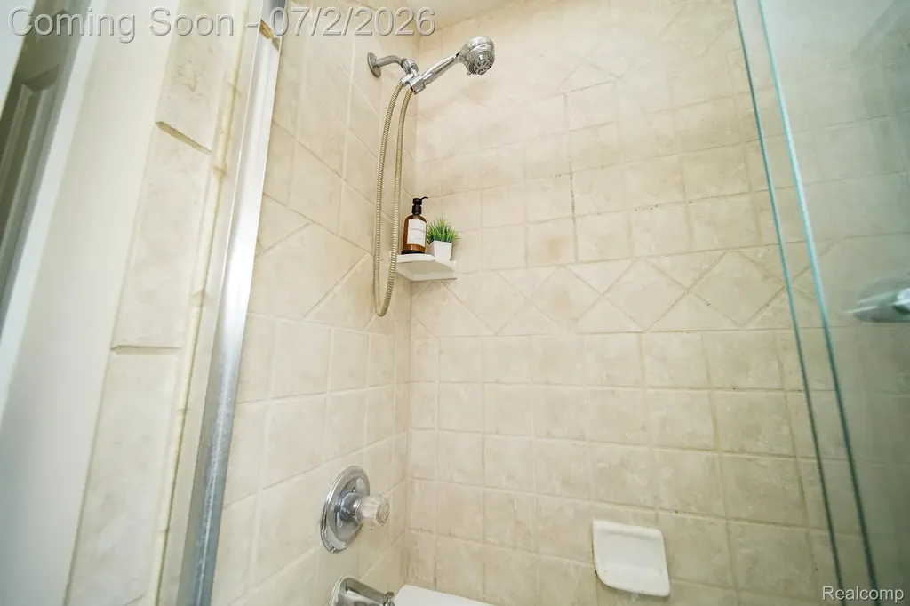 5558 Bedell Road Sterling Heights City MI 48310