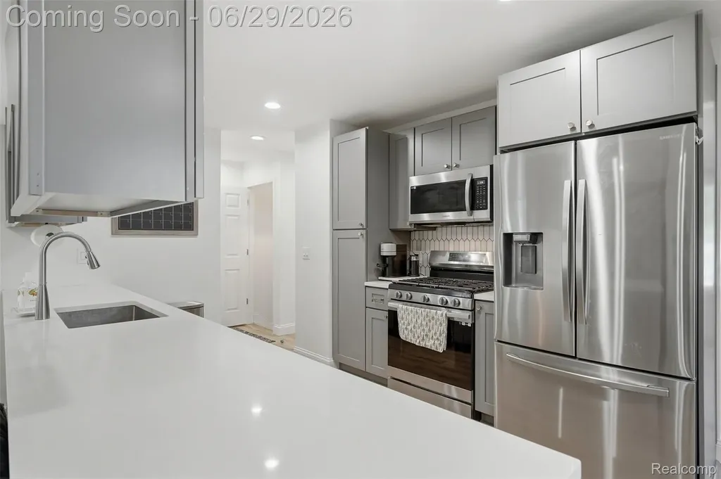45179 Rudgate Road Canton Charter Township MI 48188