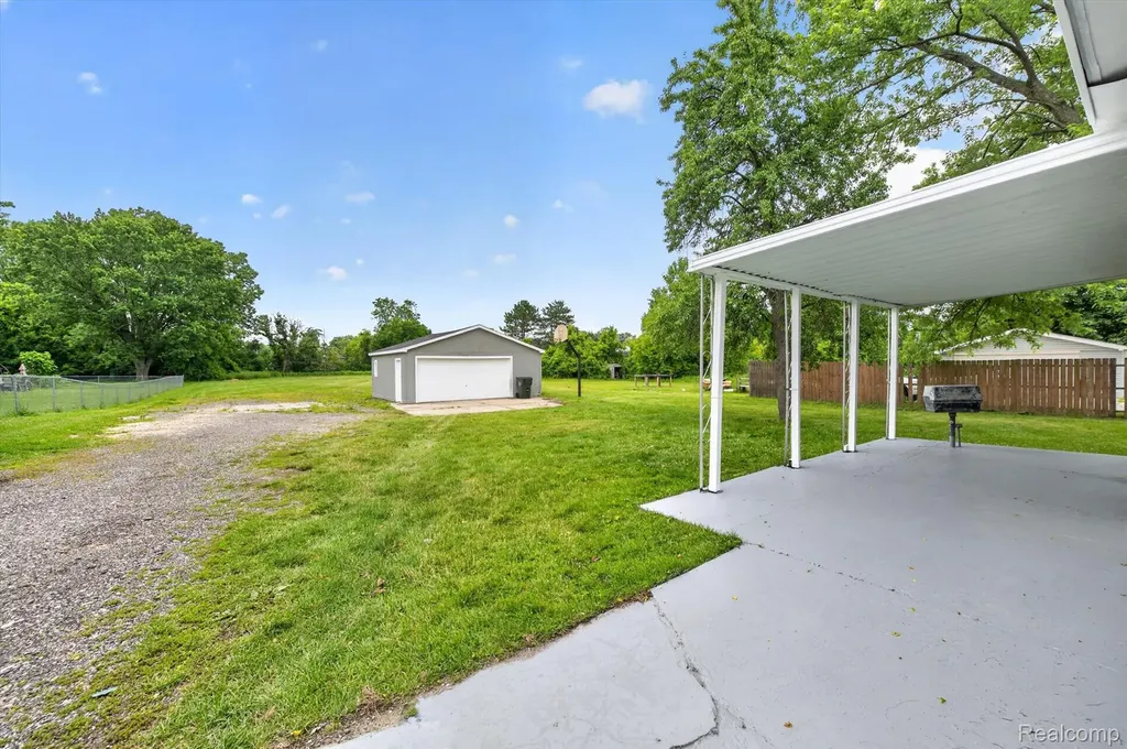 2931 Grant Road Rochester Hills City MI 48309