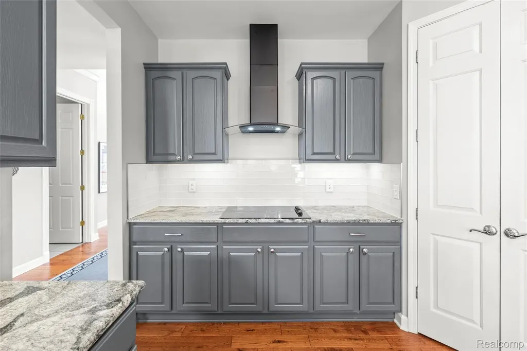 51037 Weston Drive Plymouth Charter Township MI 48170