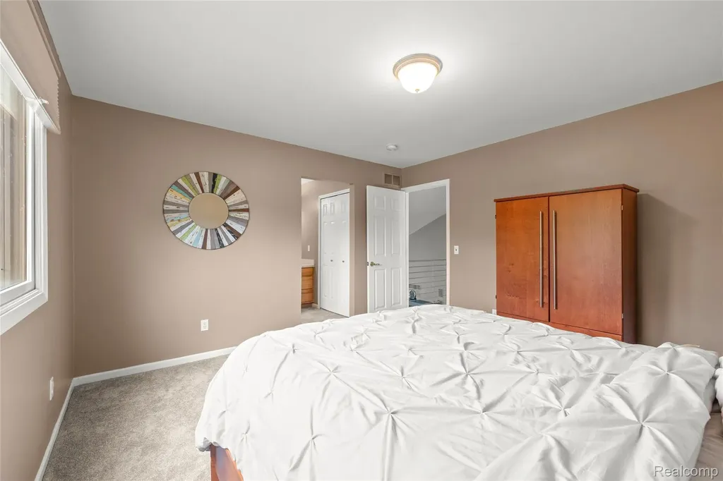 51037 Weston Drive Plymouth Charter Township MI 48170