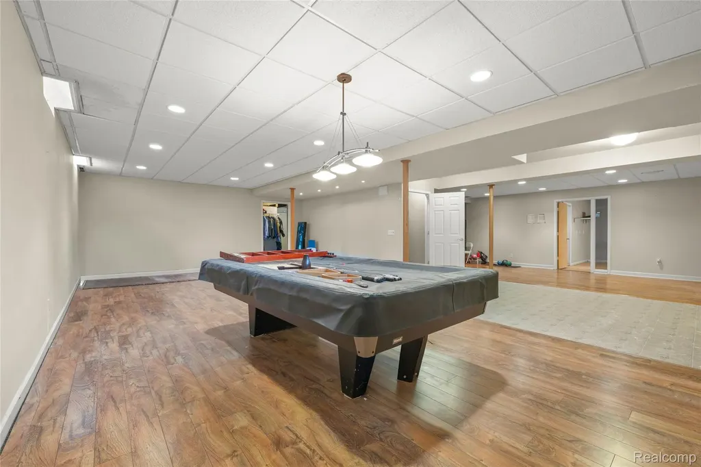 51037 Weston Drive Plymouth Charter Township MI 48170