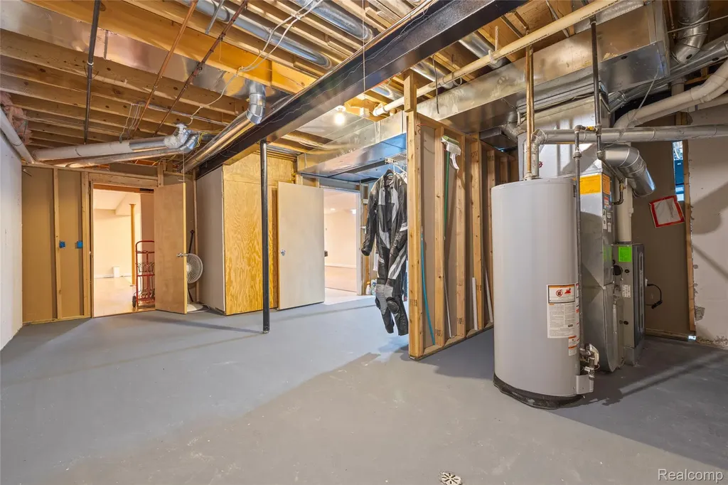 51037 Weston Drive Plymouth Charter Township MI 48170