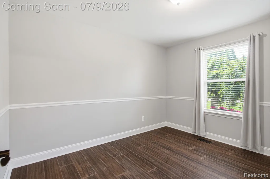 29939 Sugar Creek Drive Chesterfield Township MI 48047