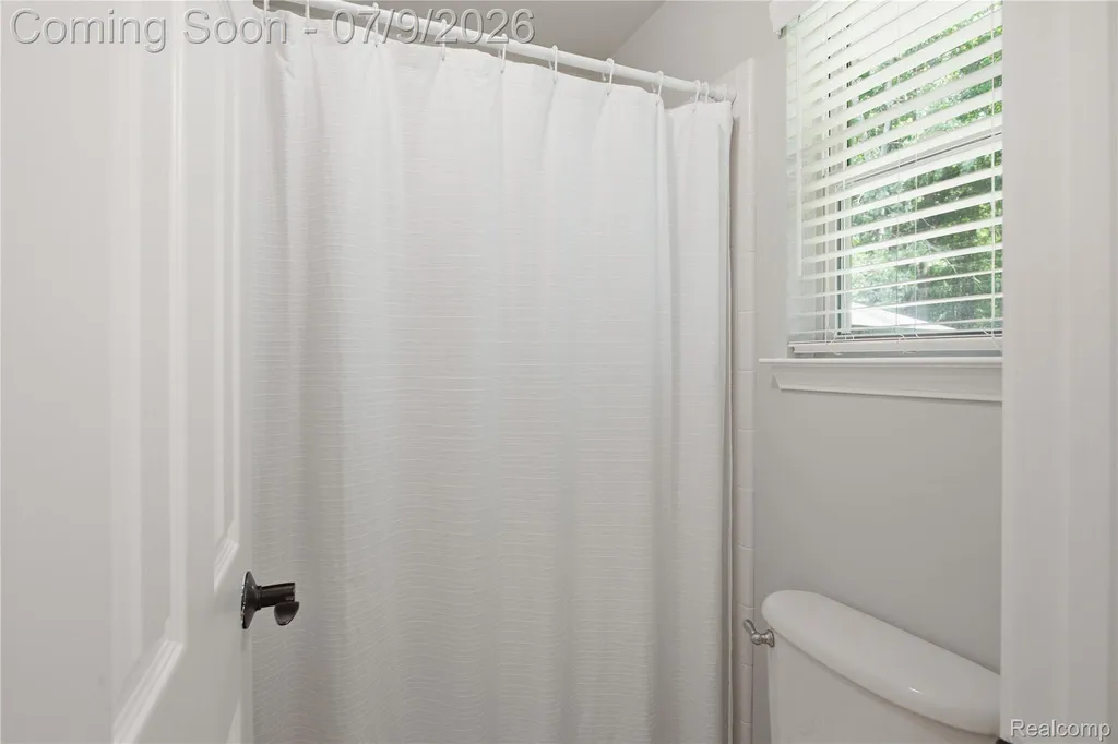 29939 Sugar Creek Drive Chesterfield Township MI 48047