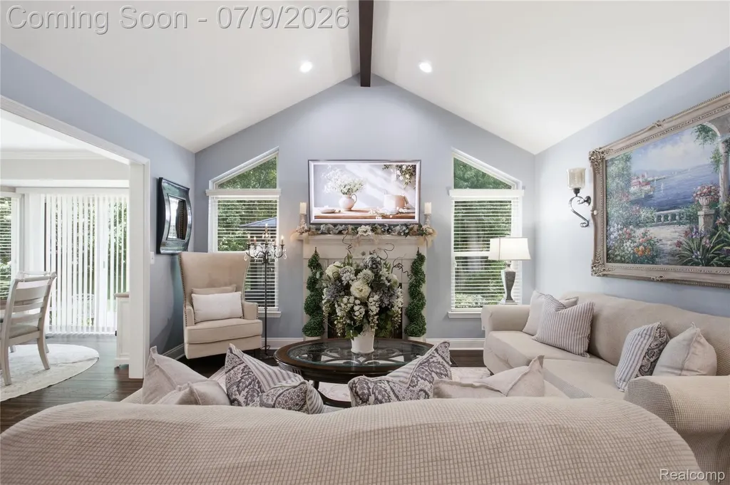 29939 Sugar Creek Drive Chesterfield Township MI 48047