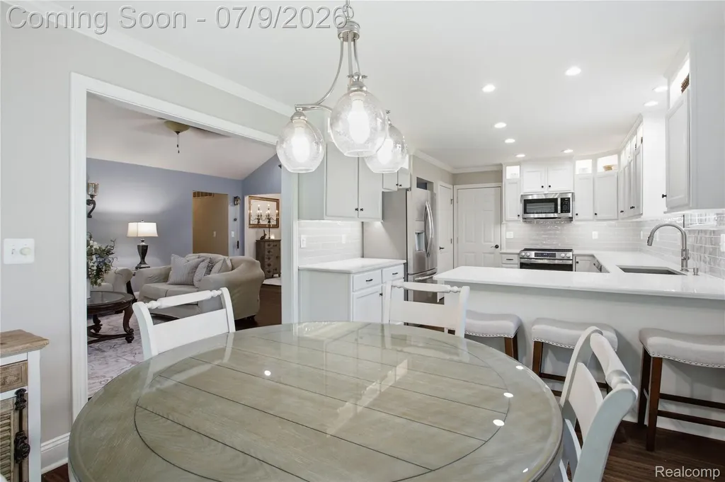 29939 Sugar Creek Drive Chesterfield Township MI 48047