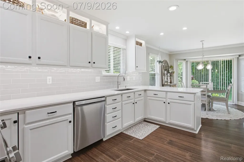 29939 Sugar Creek Drive Chesterfield Township MI 48047