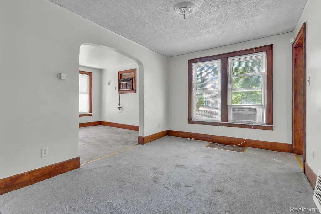 4877 Maynard Street Detroit City MI 48215