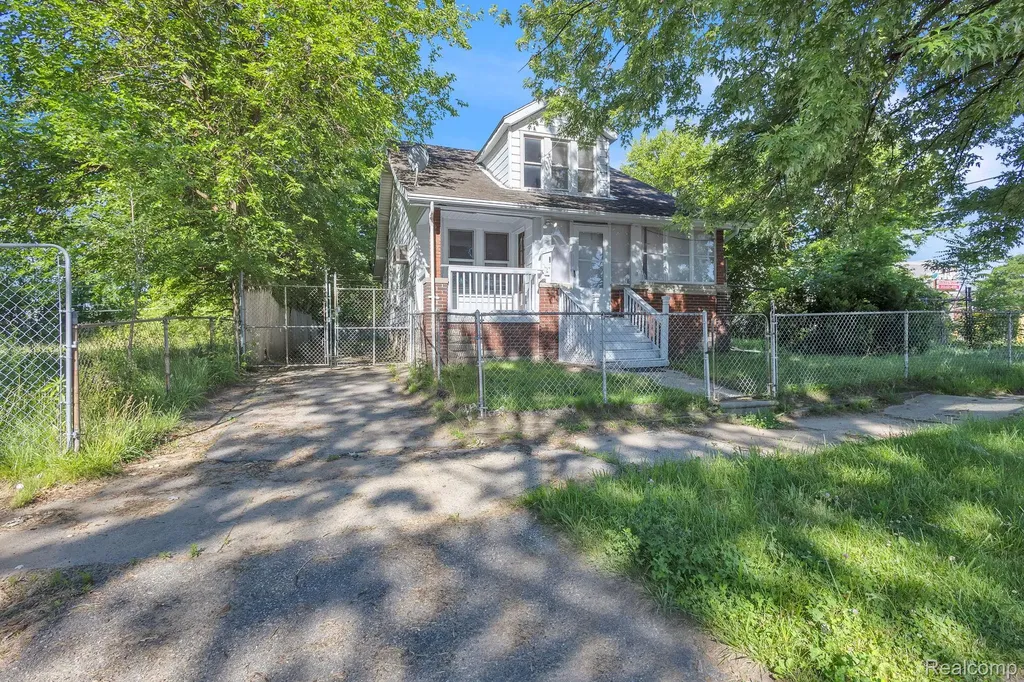 4877 Maynard Street Detroit City MI 48215