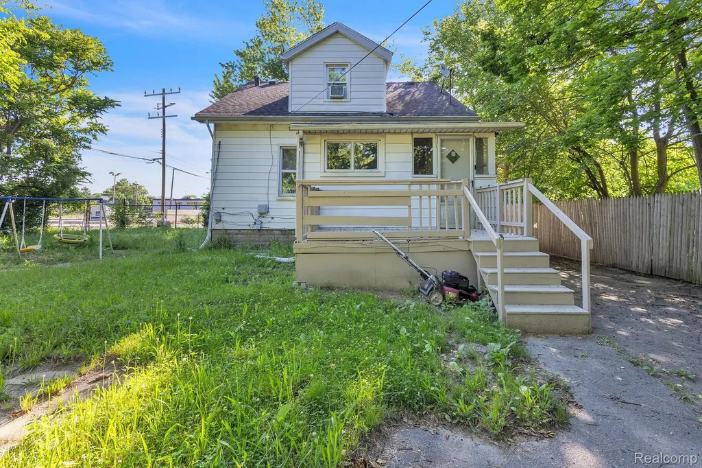 4877 Maynard Street Detroit City MI 48215