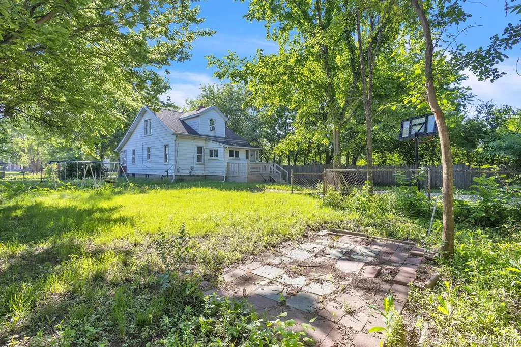 4877 Maynard Street Detroit City MI 48215