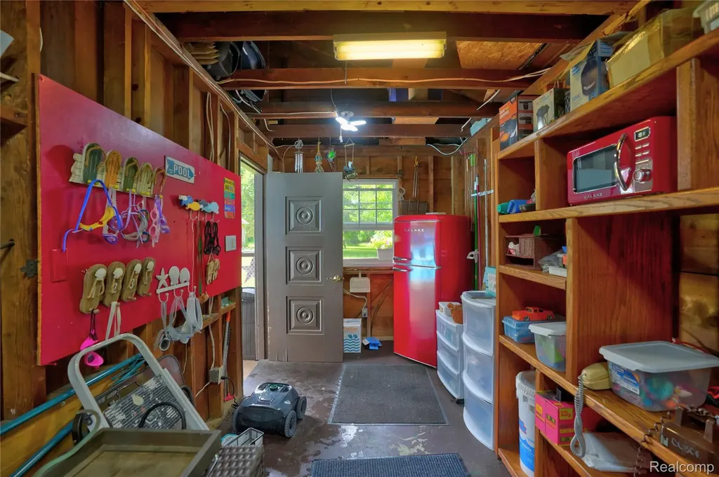 1360 Kra Nur Drive Burton City MI 48509