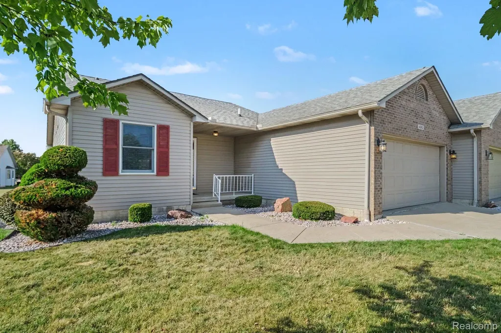 4392 Springbrook Drive Swartz Creek City MI 48473