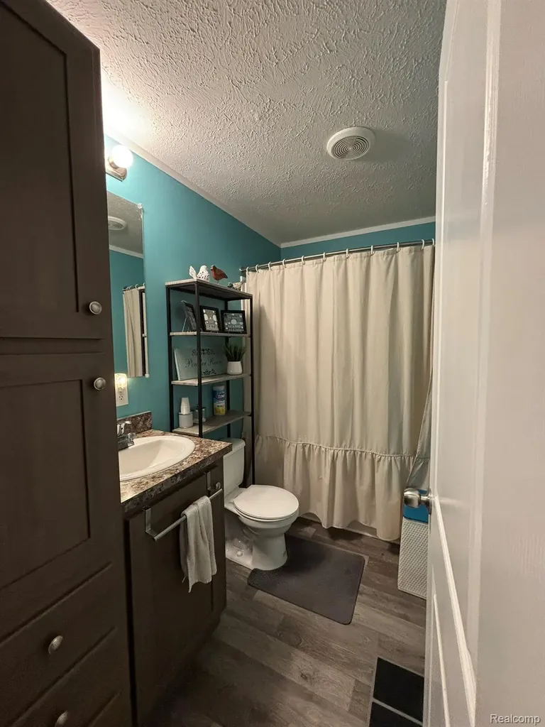 4101 S Sheridan Lennon Village MI 48449