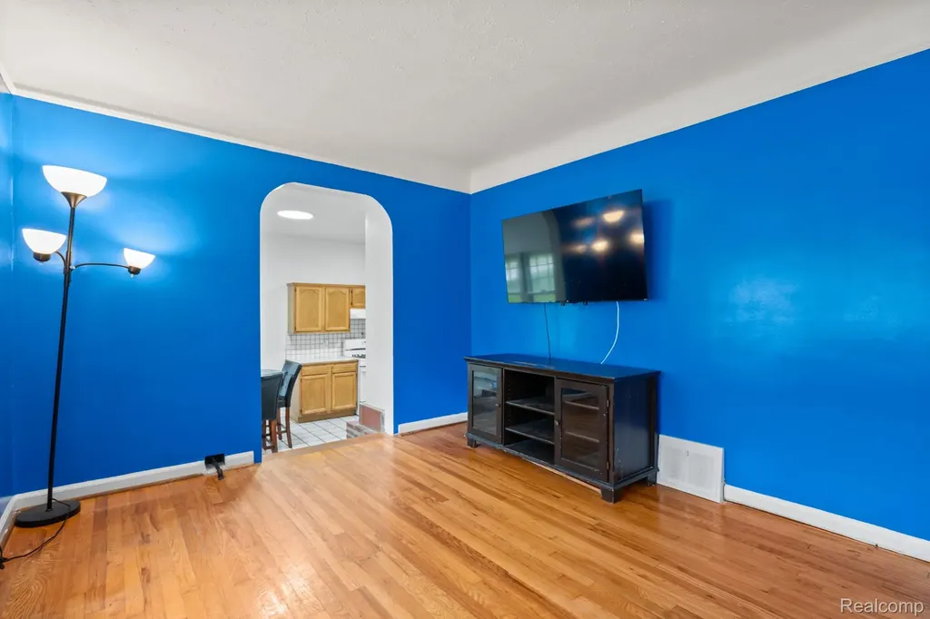 22341 Nancy Avenue Southfield City MI 48033