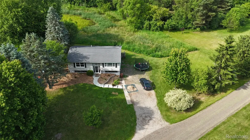 7915 Hillcrest Drive Sciota Township MI 48848