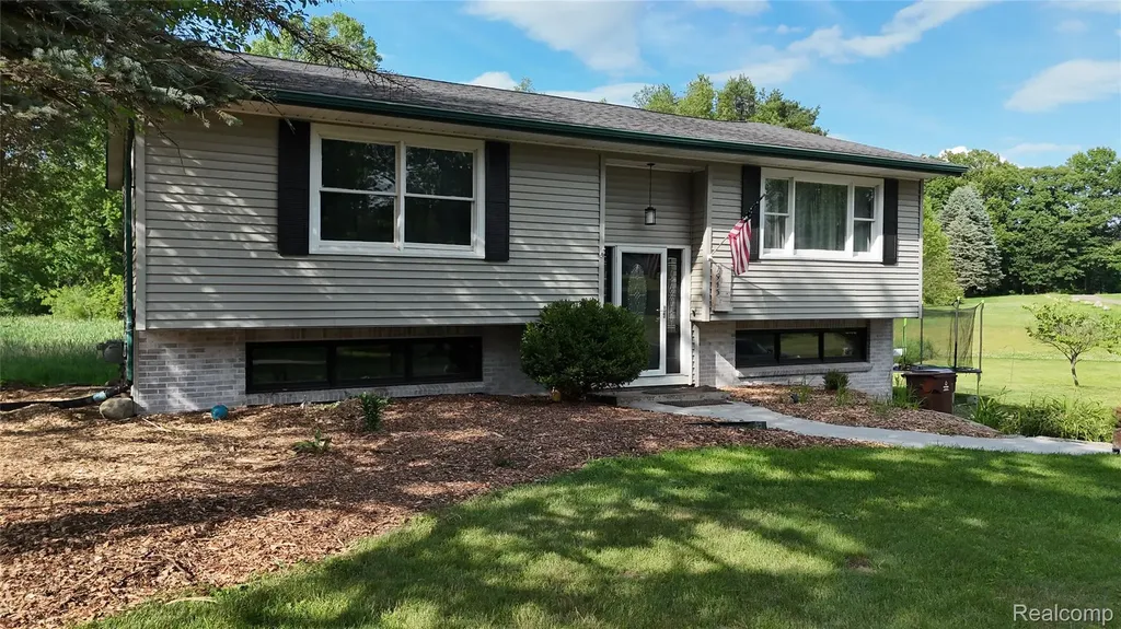 7915 Hillcrest Drive Sciota Township MI 48848
